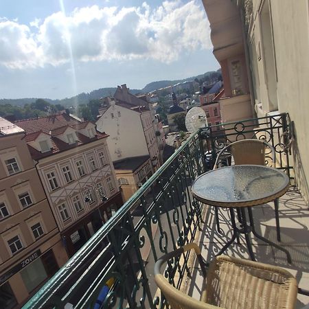 Apartman 63M2 S Balkonem V Lazenskem Centru Karlovy Vary Ngoại thất bức ảnh
